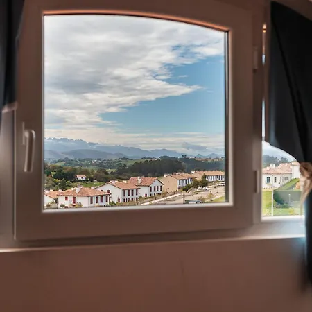 Capricho De Rovacias, Comillas, Cantabria * 柯米拉斯