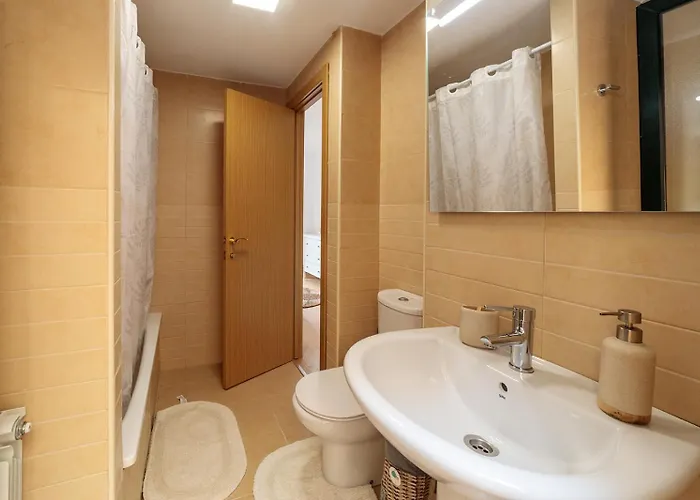 Casa de Férias Capricho De Rovacias, Comillas, Cantabria *